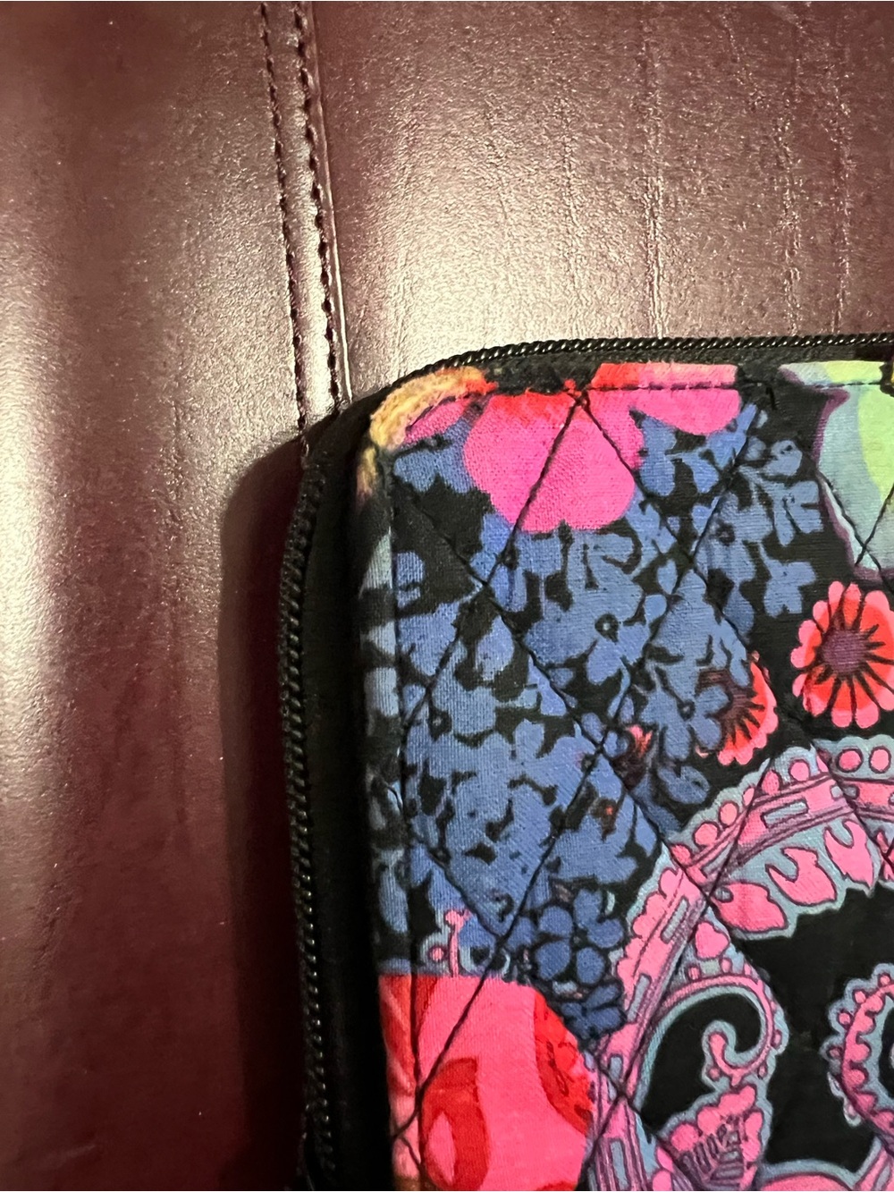 Vera Bradley Floral Fiesta Quilted Wallet - Turn Lock & Zipper Compartments - Picture 12 of 13